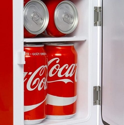 Attenzione al messaggio truffa del mini frigo Coca-Cola