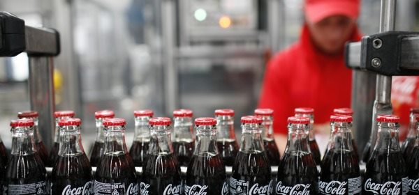 Ai dipendenti della Coca Cola di Oricola bonus aziendale di 800 euro contro il caro bollette