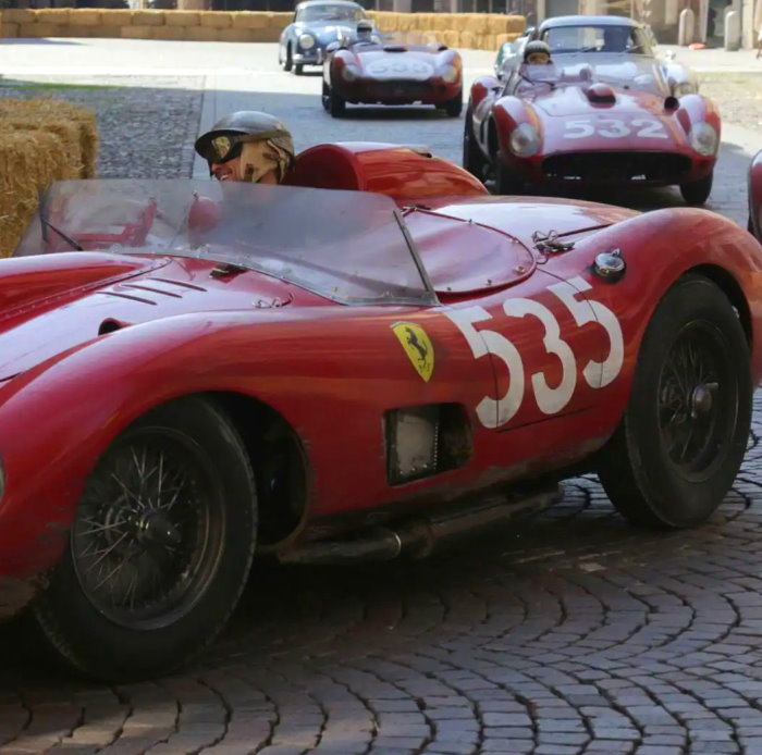 L'attore Patrick Dempsey sul Gran Sasso: sta girando il film "Ferrari"