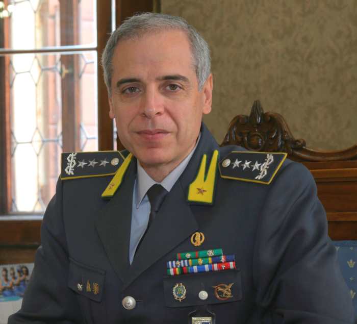 Il Generale di Corpo d’Armata Bruno Buratti nuovo Comandante Interregionale dell’Italia centrale della Guardia di Finanza