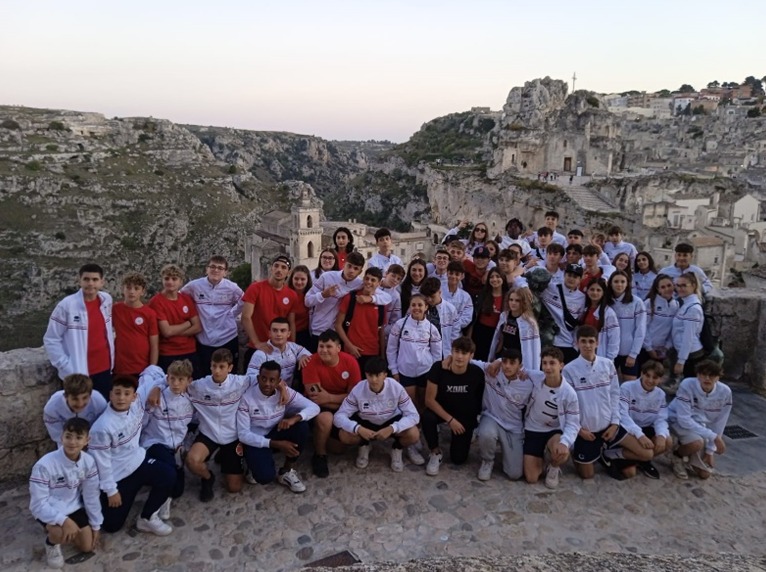 Una settimana tra sport e natura per gli studenti dell’indirizzo sportivo del Liceo Vitruvio di Avezzano