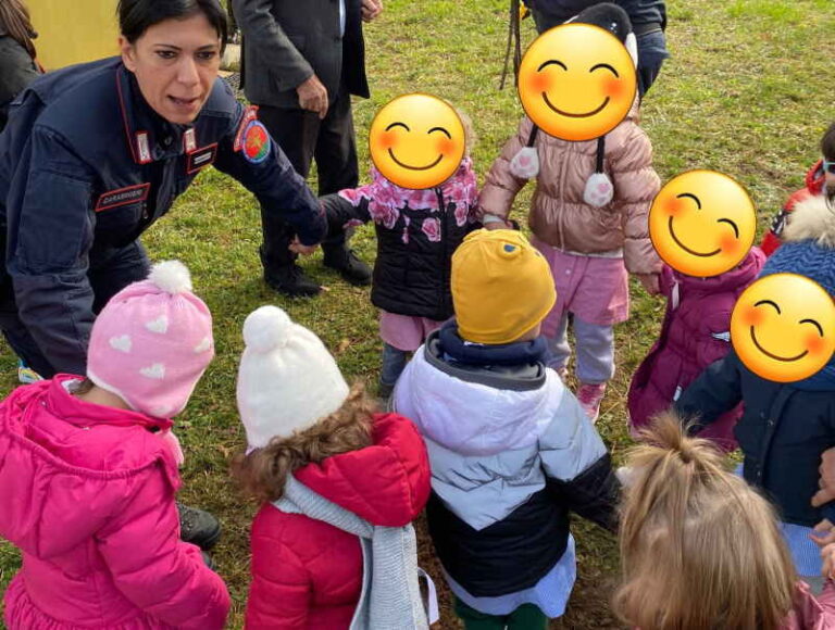 Festa degli alberi a Rocca di Botte, consegnate ai bambini piccole piante di cui prendersi cura