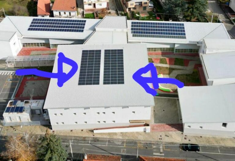 Nuovo impianto fotovoltaico sul tetto della palestra comunale di Magliano de' Marsi, il Sindaco: "Base per una Comunità Energetica"