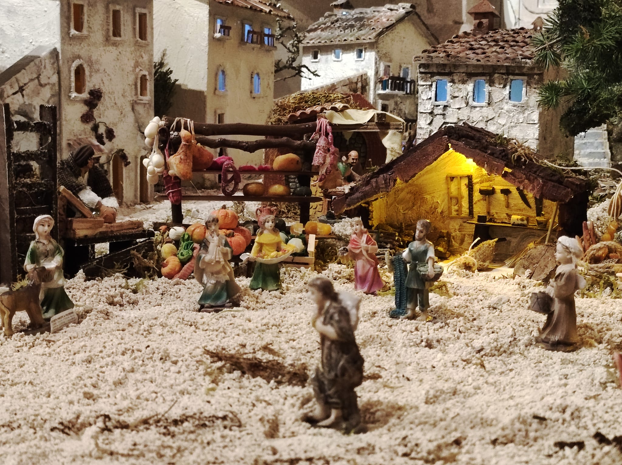 Presepe 2021: consegnata la statuina dell'artigiano imprenditore ai vescovi  di Avezzano e Sulmona – Terre Marsicane