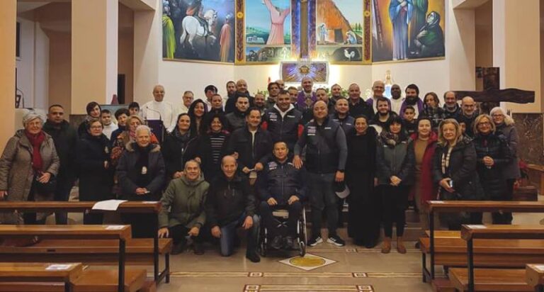 Il vescovo Giovani Massaro ha incontrato la Comunità Rom di Avezzano