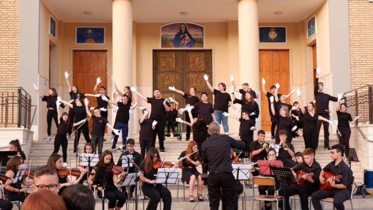 Domani il concerto finale del progetto "Musica per mano" dell’Orchestra giovanile della Diocesi dei Marsi