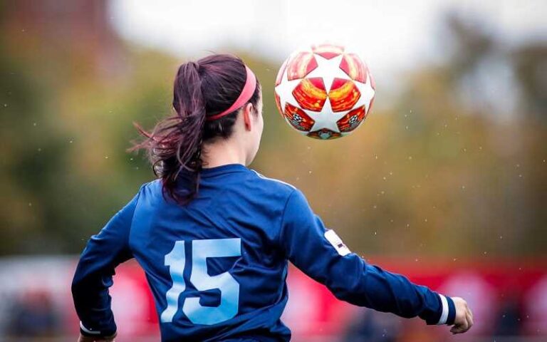 Per la prima volta una partita di calcio femminile presso lo stadio comunale di Carsoli, Sindaca Nazzarro: "Lo sport è sinonimo di uguaglianza"
