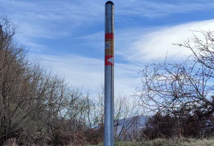 Danneggiati i segnali lungo i sentieri escursionistici a Tagliacozzo: "Soldi e fatiche buttati"