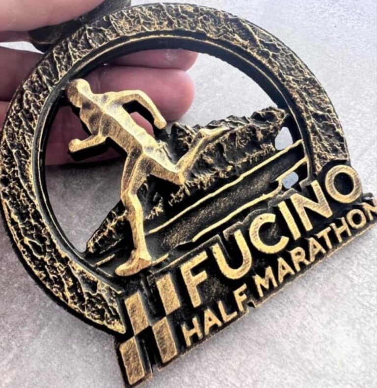Fucino Half Marathon 30042023 medaglia finisher
