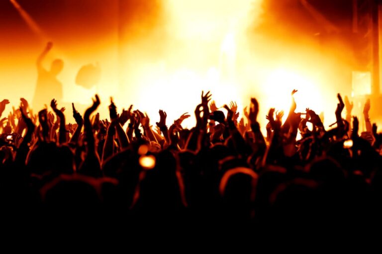 Attenzione ai falsi siti dei cantanti: vendono biglietti per i concerti ma si tratta di una truffa