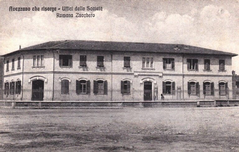 Il Palazzo della Romana Zuccheri ad Avezzano in una foto degli anni Venti e nel racconto originale di "Marsica Nuova"