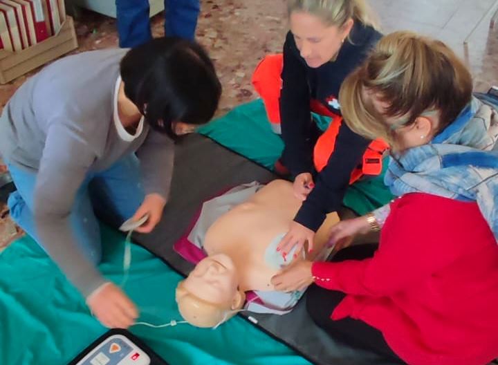 A Bisegna e a San Sebastiano saranno disponibili due defibrillatori: cittadini formati per il corretto uso dei dispositivi AED
