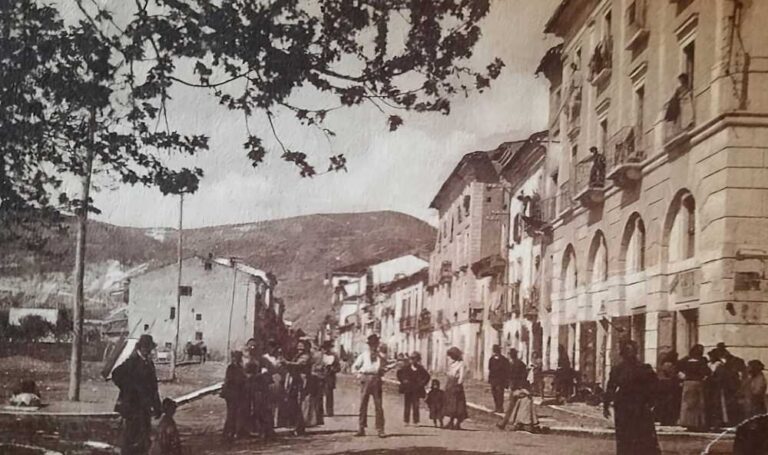 Ecco come appariva Via Napoli, ad Avezzano, prima del terremoto del 1915