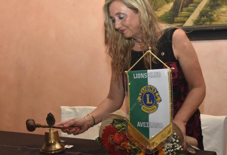 Passaggio di consegne nel Lions Club di Avezzano: la presidente Lucia Falcetelli consegnerà il martelletto ad Antonio Del Fosco