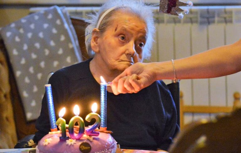 Compleanno speciale a Opi: nonna Milena Di Vito compie 102 anni