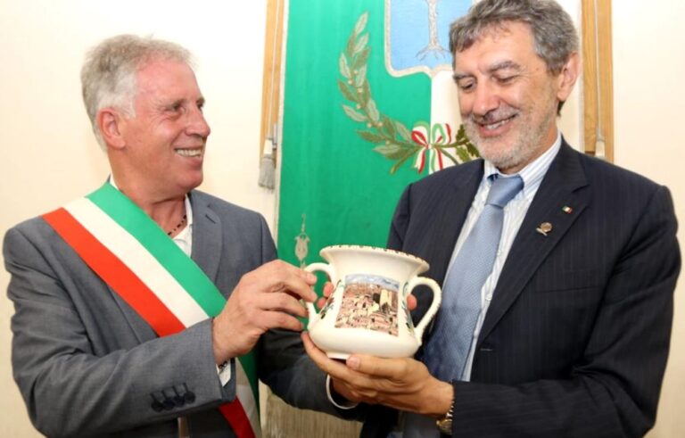 Marco Marsilio in visita istituzionale a Pereto e all'azienda leader Aisico