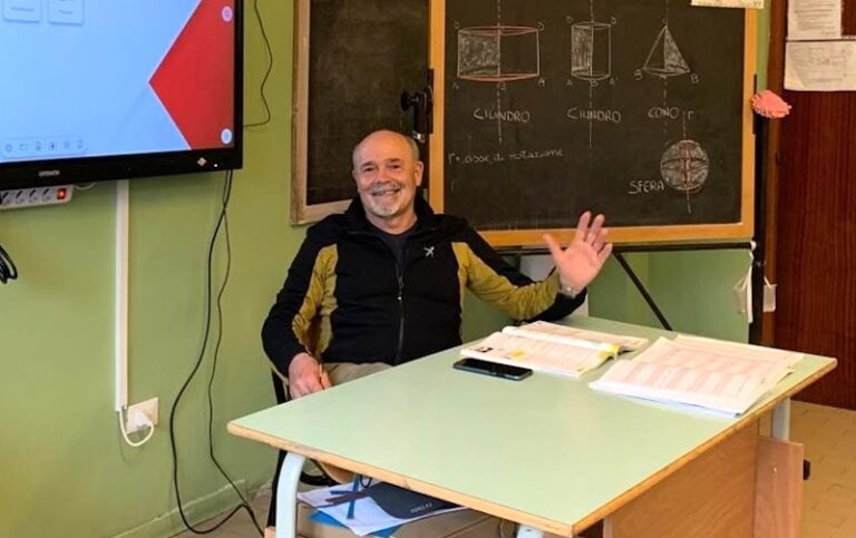 Dopo 41 anni di insegnamento il prof. Angelo Ianni di Celano raggiunge il pensionamento