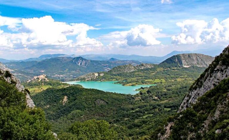 Mastodontico progetto di una centrale elettrica e discarica nel Parco d’Abruzzo, la Regione Molise dice no