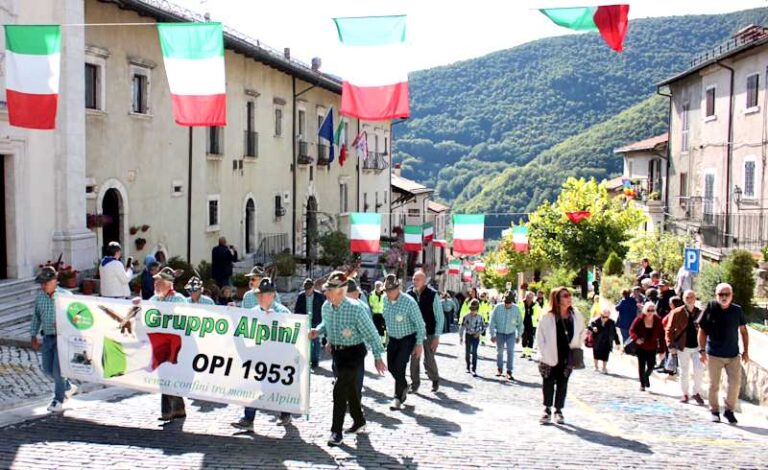 Opi ha celebrato il 70° anniversario della fondazione del locale Gruppo Alpini