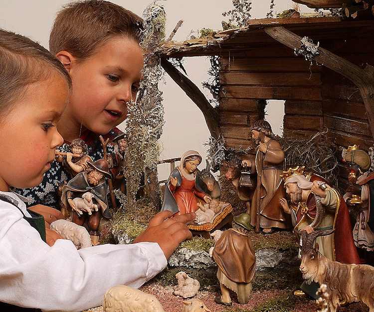 "Arriva il Natale" a San Benedetto dei Marsi, la Pro Loro realizza una mostra con le foto dei presepi delle famiglie del paese
