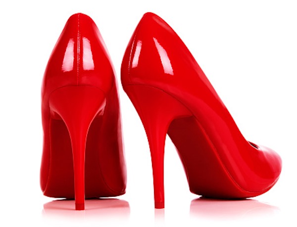 "Esponi le tue scarpe rosse", a Villavallelonga il 25 Novembre per dire no alla violenza sulle donne