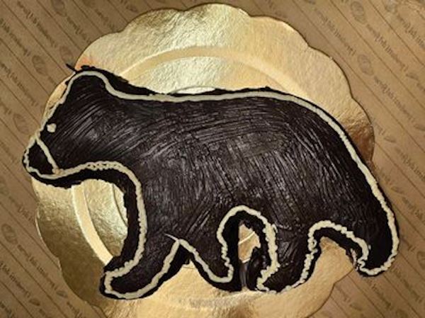 Il Vecchio Forno di Pescasseroli ha creato "a tortar d'Amarena", un dolce dedicato all'orsa più amata d'Italia