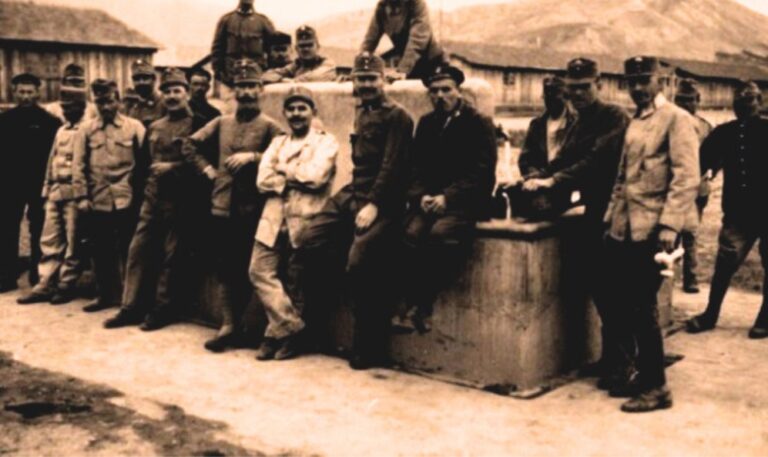 Prigionieri austriaci e indiani nel campo di Concentramento di Avezzano