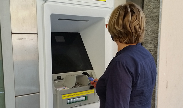 ATM-Bancomat