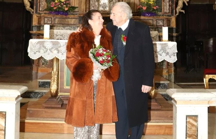 Elisa e Antonio festeggiano 60 anni di matrimonio, sindaca De Rosa: "Uniti per costruire le solide fondamenta di una vita insieme"