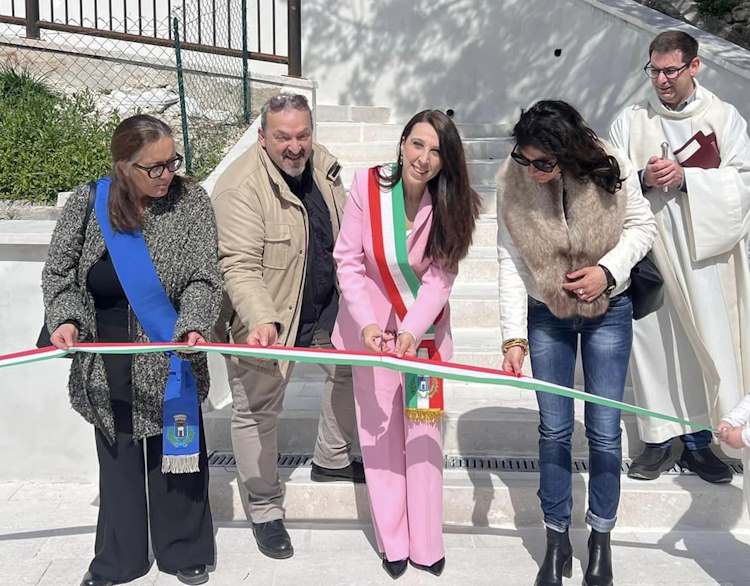 Inaugurato a Carsoli il nuovo Belvedere, sindaca Nazzarro: "Un angolo del nostro borgo che torna a vivere"