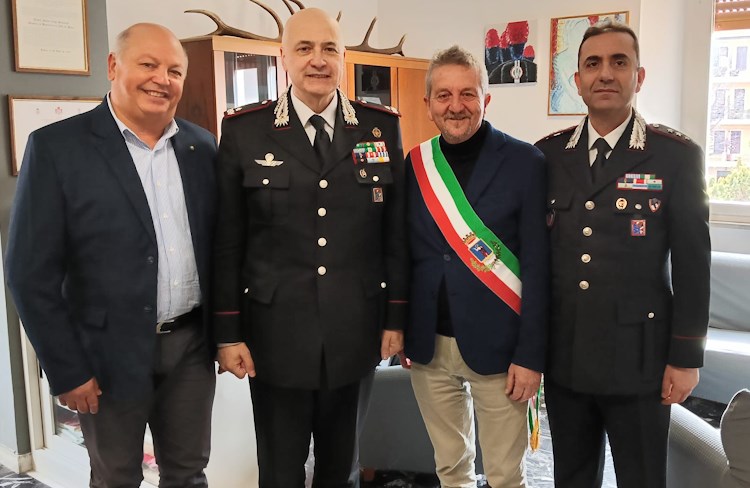Il Generale di brigata Antonino Neosi, neo Comandante dei Carabinieri delle Regioni Abruzzo-Molise, in visita ad Avezzano