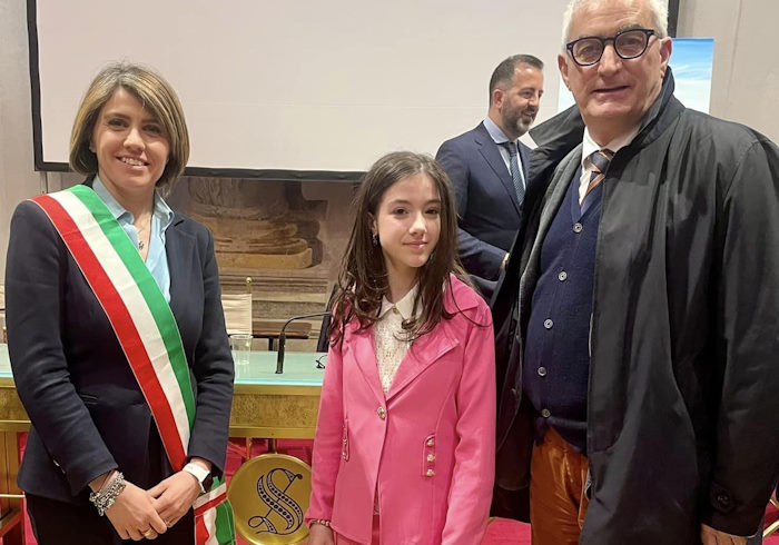 La giovanissima Aurora Felli, dell'I.C. di Celano, vincitrice per la Regione Abruzzo del concorso EpLibriamoci