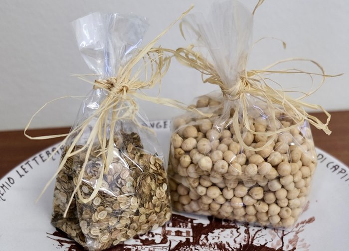 Conservazione della biodiversità vegetale in Abruzzo: donazione di preziosi semi di ceci e pastinaca al Parco Nazionale della Maiella