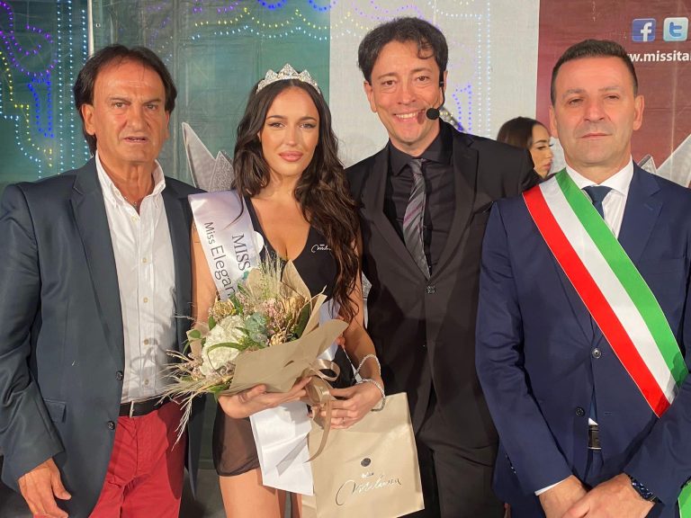 |Francesca Scampoli conquista la fascia di Miss Eleganza