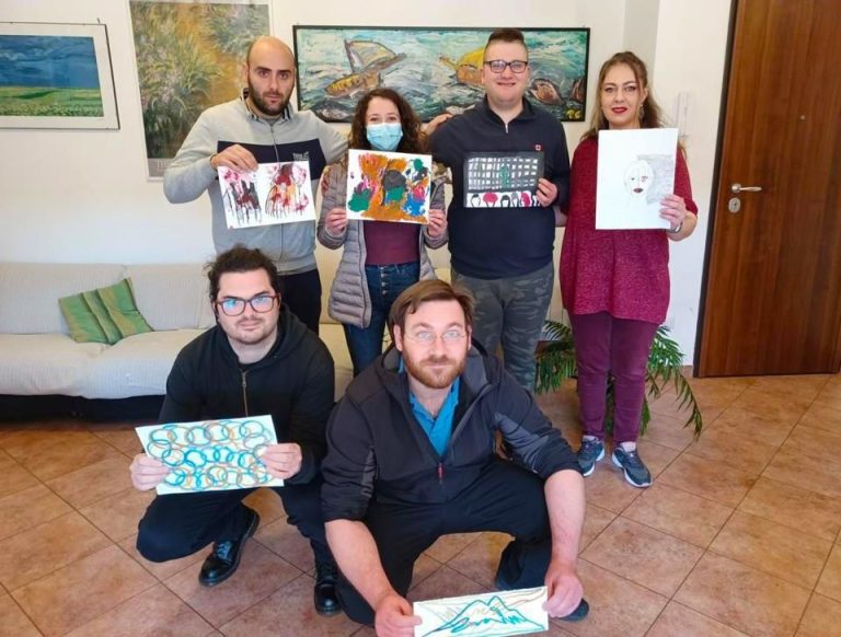 L’arte come terapia riabilitativa per i ragazzi della Comunità “Passaggi” di Oricola|||
