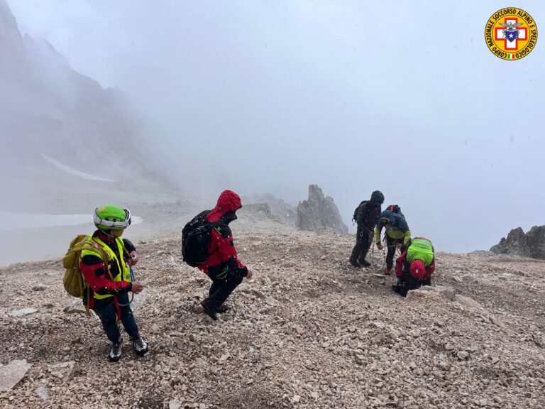 Otto persone recuperate sul Gran Sasso dal CNSAS Abruzzo: "Bisogna prestare attenzione ai bollettini meteo"