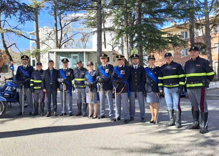 Cinque agenti della Polstrada di Carsoli hanno ricevuto riconoscimenti della "Lode" per il loro operato|||||