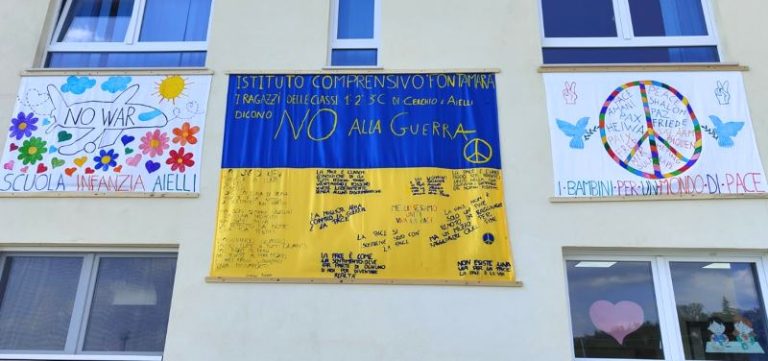 I bambini e i ragazzi delle scuole di Aielli e Cerchio dicono No alla guerra