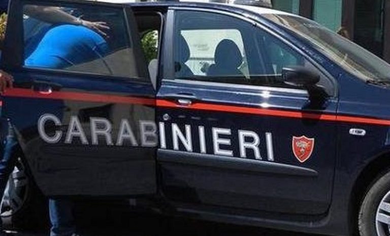 Aveva derubato un'anziana e ora evade dai domiciliari