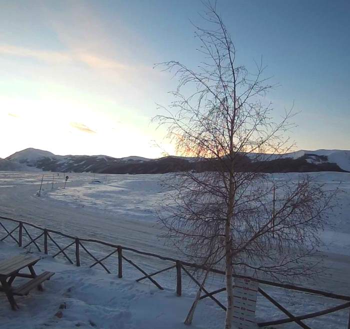 Gelido risveglio: stamattina -13.6°C sulla piana di Campo Imperatore