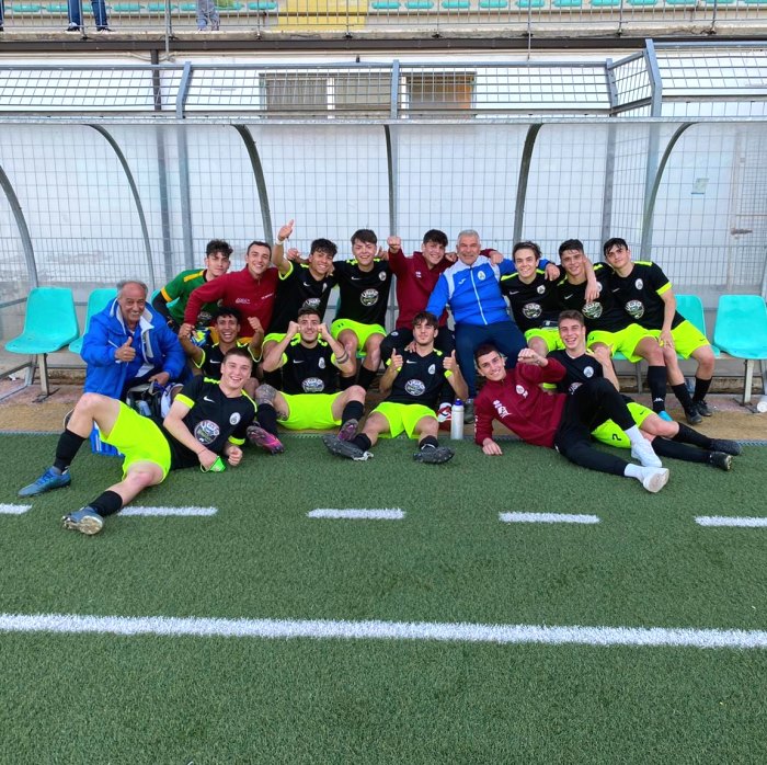 La squadra di calcio di Capistrello sfiora l'accesso ai play off. Sindaco Ciciotti: "siete un orgoglio per l’intera comunità"|||
