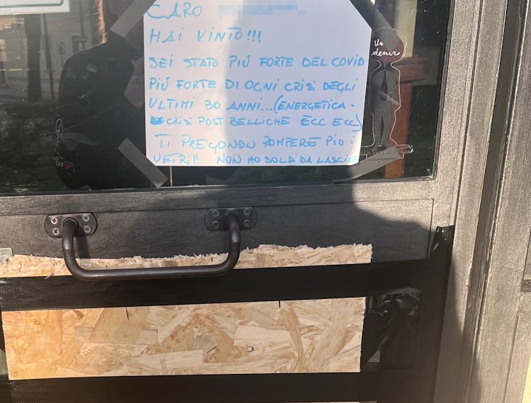 Chiosco "Torlonia" vandalizzato due volte in una settimana