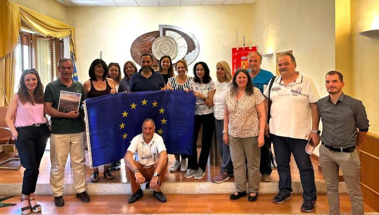 Nuove politiche energetiche: Gioia dei Marsi accoglie una delegazione di 10 docenti greci|||||||