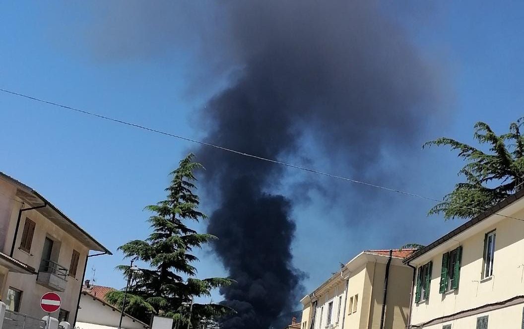 |Impianto rifiuti di San Vincenzo Valle Roveto in fiamme