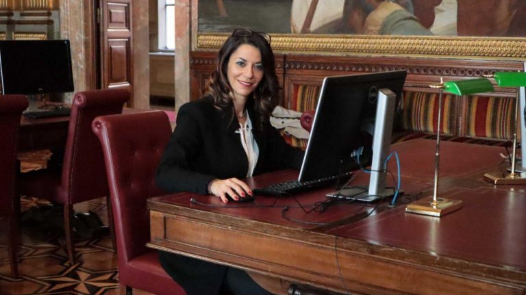 Senatrice Gabriella Di Girolamo