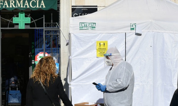 Gazebo per farmacie e studi medici: il comune autorizza fino al 15 Aprile