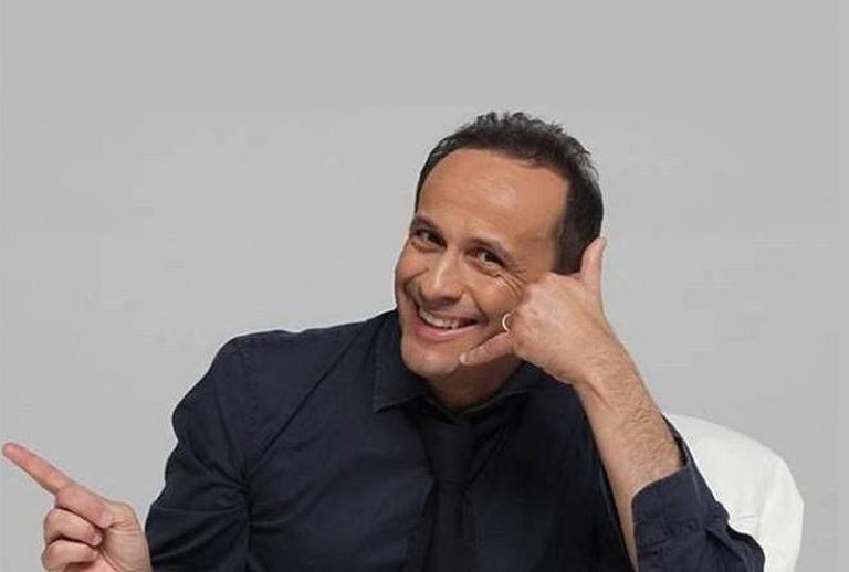 Uccio De Santis questa sera spettacolo a Cerchio