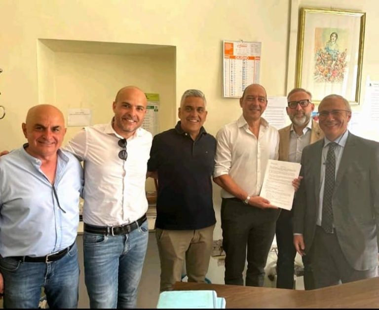 Presto a Lecce nei Marsi saranno installati 700 nuovi apparecchi LED e una panchina intelligente