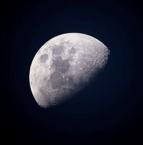Domani un pezzo di missile di 4 tonnellate potrebbe colpire la Luna