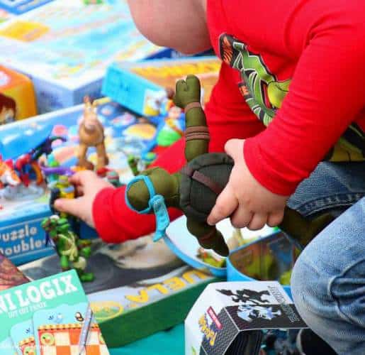 Il mercatino dei bimbi accende Piazza del Mercato ad Avezzano